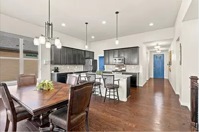 410 Capri Ct, Berthoud, CO 80513 - Photo 2