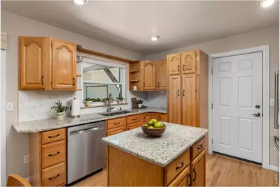 1221 Picardy Pl, Lafayette, CO 80026 - Photo 6