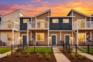 2844 Bear Spgs Cir, Longmont, CO 80503 - Photo 2