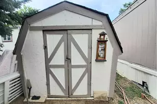 221 W 57th St, Loveland, CO 80538 - Photo 22