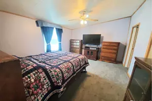 221 W 57th St, Loveland, CO 80538 - Photo 16