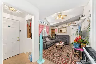 209 Skylark Cir, Lafayette, CO 80026 - Photo 2