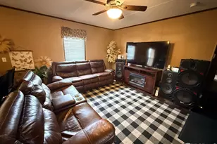 10201 Riverdale Rd, Thornton, CO 80229 - Photo 14