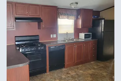 2200 37th St #28, Evans, CO 80620 - Photo 4