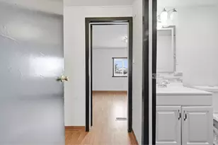 517 E Trilby Rd, Fort Collins, CO 80525 - Photo 10