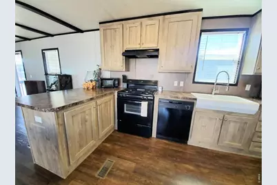 301 B St, Evans, CO 80620 - Photo 8