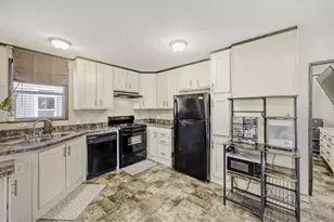 211 B St, Evans, CO 80620 - Photo 16