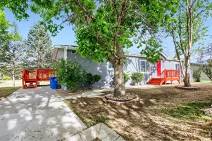 3346 Teton, Longmont, CO 80504 - Photo 2