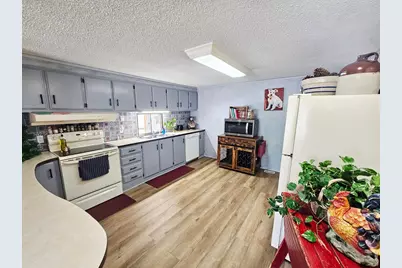 605 W 57th St #13, Loveland, CO 80538 - Photo 8