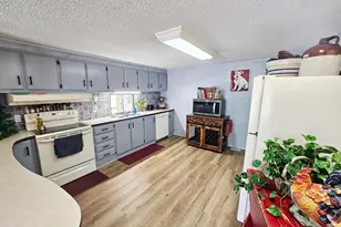 605 W 57th St, Loveland, CO 80538 - Photo 8