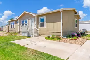 3173 Foxtail Ln, Evans, CO 80620 - Photo 2
