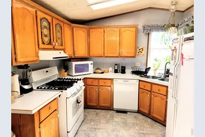 2200 37th St #95, Evans, CO 80620 - Photo 2