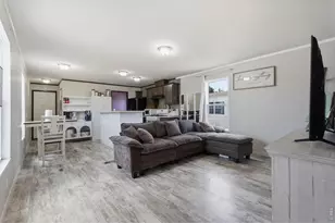 435 N 35th Ave, Greeley, CO 80631 - Photo 2