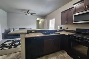 425 Barnard Ct, Longmont, CO 80501 - Photo 8