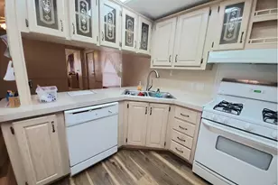 221 W 57th St, Loveland, CO 80538 - Photo 10