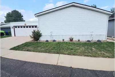 1707 Pearl Dr, Loveland, CO 80537 - Photo 2