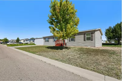 3001 Foxtail Ln, Evans, CO 80620 - Photo 4