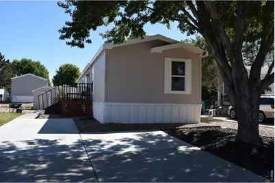 10558 Barron Cir, Firestone, CO 80504 - Photo 2