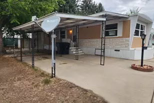 951 17th Ave, Longmont, CO 80501 - Photo 2