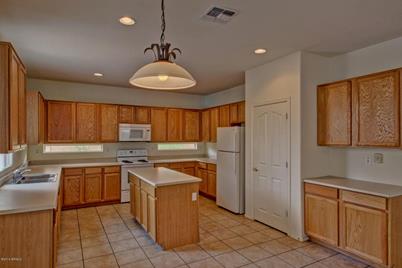 16828 W Nottingham Way, Surprise, AZ 85374 - Photo 1