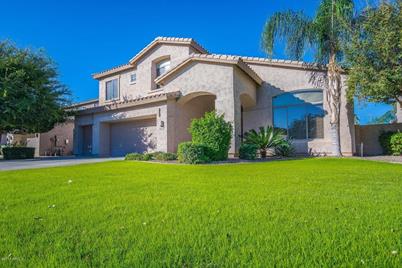 352 N Brett Street, Gilbert, AZ 85234 - Photo 1