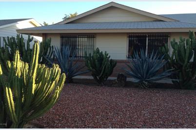10001 W Tarrytown Avenue, Sun City, AZ 85351 - Photo 1
