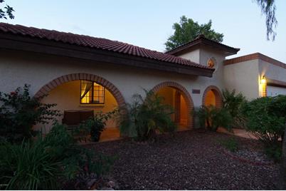 8714 E San Felipe Drive, Scottsdale, AZ 85258 - Photo 1