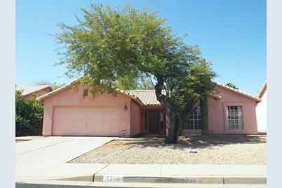 4238 E Encinas Avenue, Gilbert, AZ 85234 - Photo 1