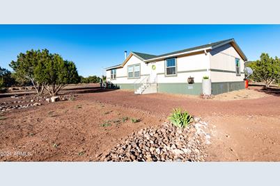 7347 N Ponderosa Avenue - Photo 1