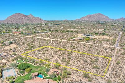 92X0 E Desert Vista Drive - Photo 1
