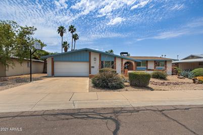 1911 E Gemini Drive - Photo 1
