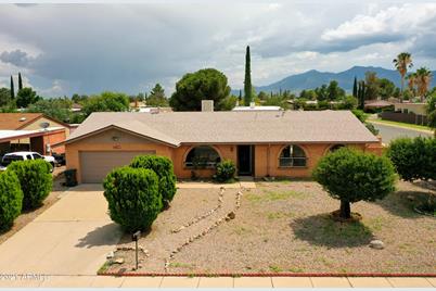 4820 E Foothills Drive - Photo 1