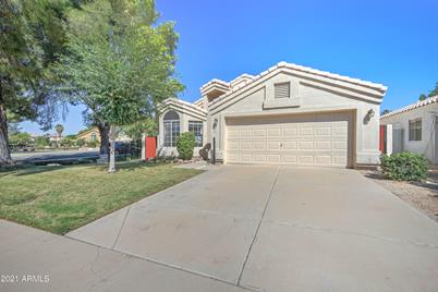 1702 E Commonwealth Circle - Photo 1