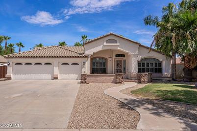 274 E Clifton Avenue, Gilbert, AZ 85295 - Photo 1