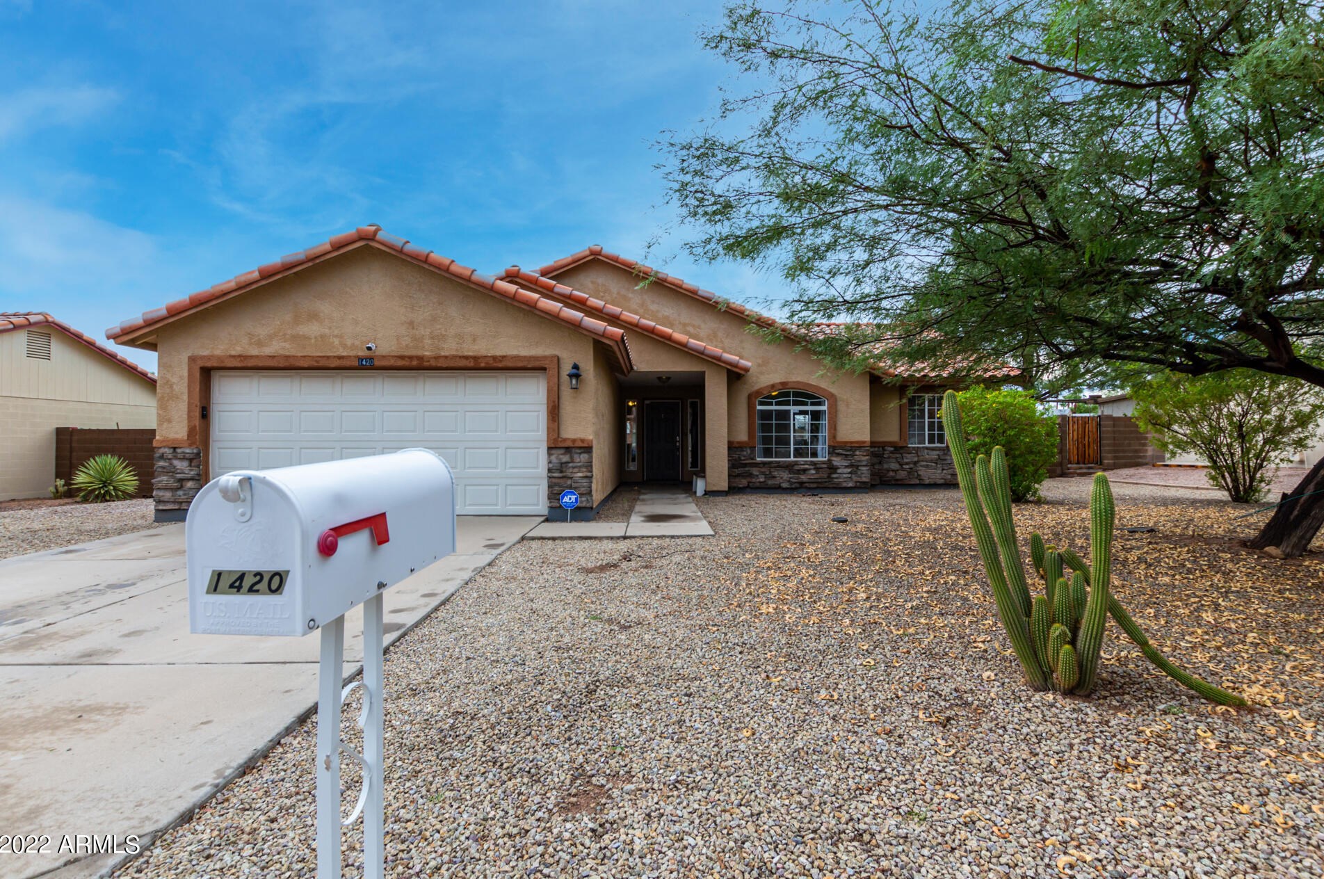 1420 13th Ave, Apache Junction, AZ 85120-7609