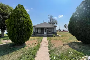 404 Iowa Ave, Seibert, CO 80834 - Photo 1