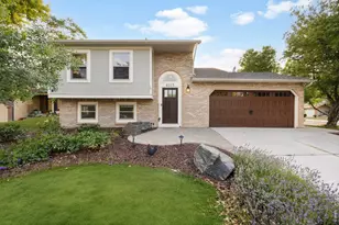 4113 Lost Creek Ct, Fort Collins, CO 80526 - Photo 1