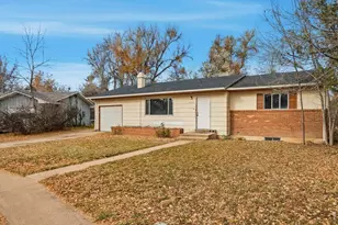 1113 Fairview Dr, Fort Collins, CO 80521 - Photo 1