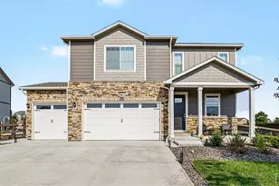15704 Roslyn St, Thornton, CO 80602 - Photo 1