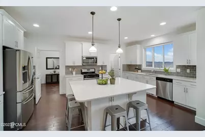 4425 N Ridge View Way, Lehi, UT 84043 - Photo 12