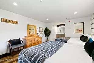 17017 Ant Flat Rd, Huntsville, UT 84317 - Photo 34