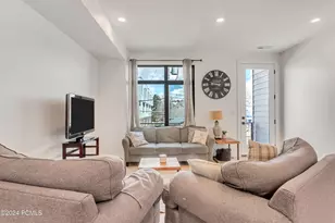 275 W 800, Salt Lake City, UT 84101 - Photo 6
