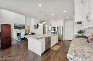 2118 Snowy Crane Dr, Clinton, UT 84015 - Photo 12