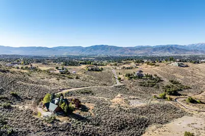 1307 E Wildflower Circle, Heber City, UT 84032 - Photo 10