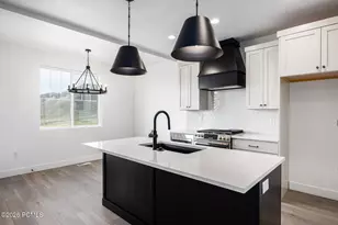 6033 N Fairview Dr, Heber City, UT 84032 - Photo 8