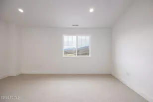 6033 N Fairview Dr, Heber City, UT 84032 - Photo 32