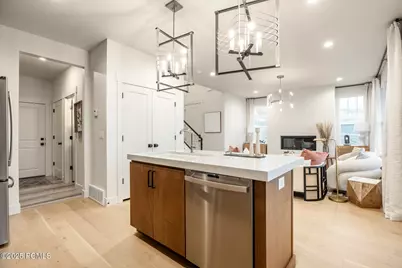 6055 N Fairview Drive, Heber City, UT 84032 - Photo 10