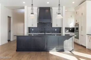 496 E Kayak Dr, Hideout, UT 84036 - Photo 6