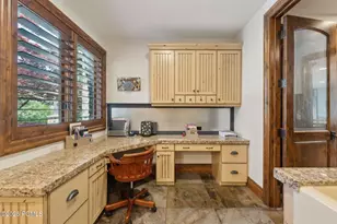 1 Cross Hill Ln, Sandy, UT 84092 - Photo 38