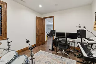 1 Cross Hill Ln, Sandy, UT 84092 - Photo 74